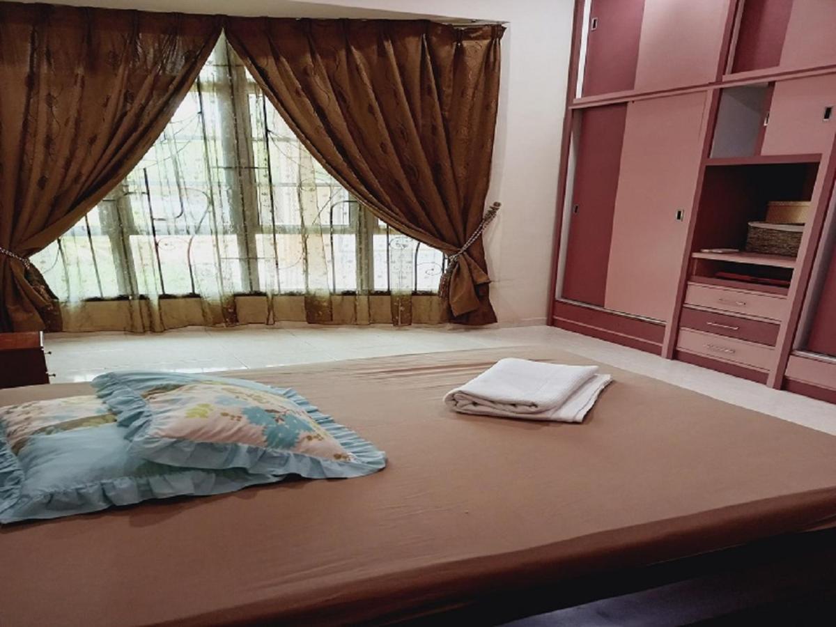Bukit Baru Homestay Malacca エクステリア 写真