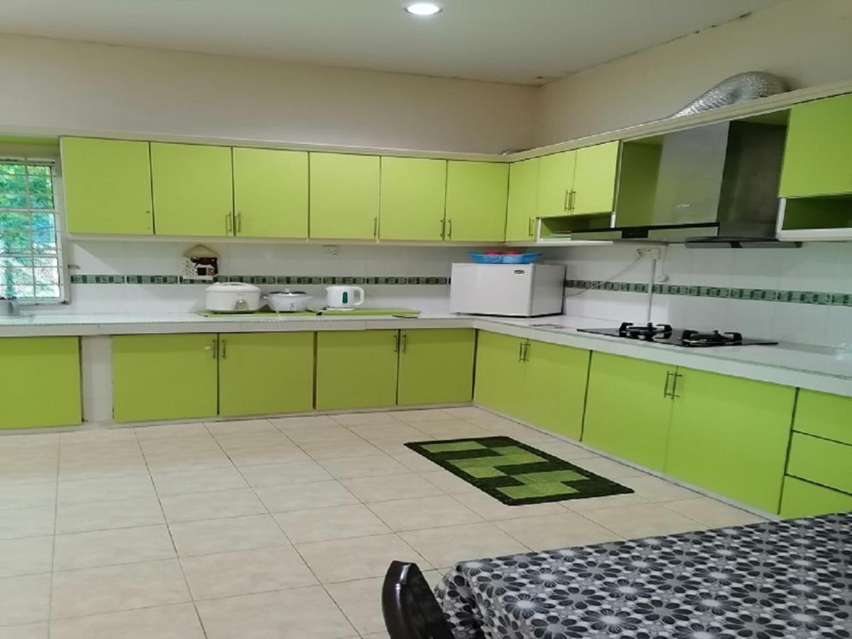 Bukit Baru Homestay Malacca エクステリア 写真